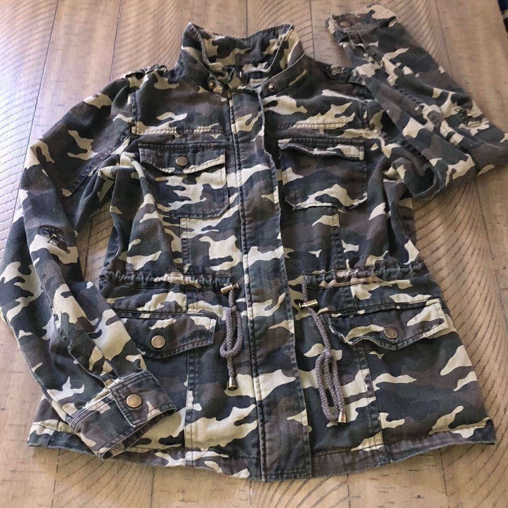 Camo Cargo Utility Jacket by Chocolate PullWaist 💯Cotton 4 snap close pockets
